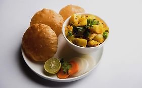 Hotel O Vasundhra Grand